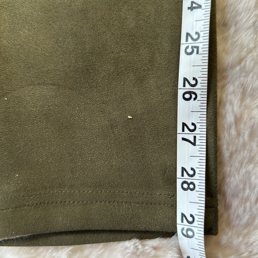 One5One | for Stitchfix 
Green High Rise Pull On Bonded Suede Skinny Leg… - Picture 8 of 14